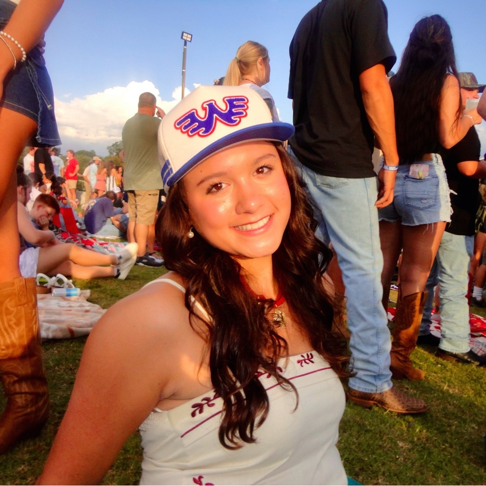 Meet your Posher, Sophia